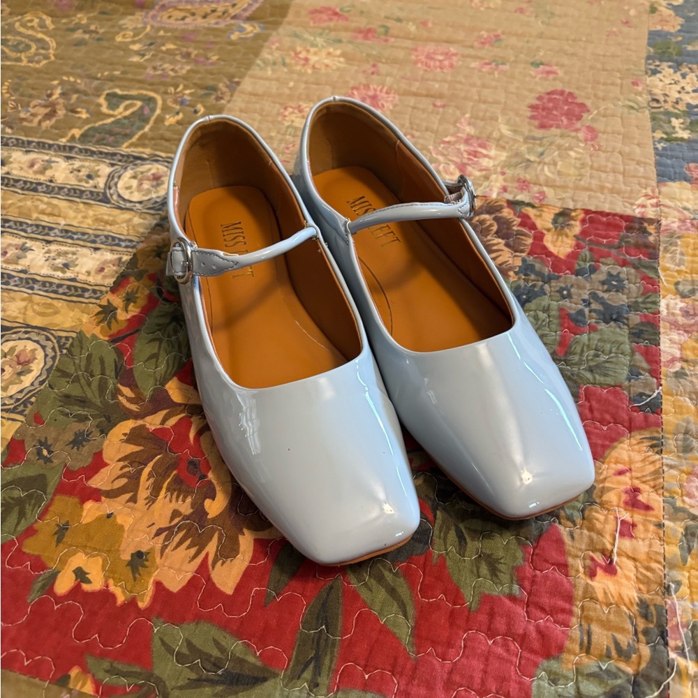 MISS LEFT Powder Blue Patent Mary Jane Flats Square Toe Women's 7.5/8